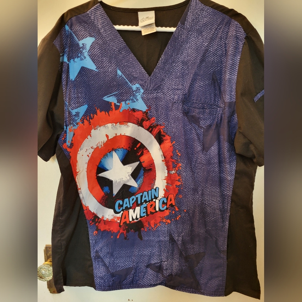 4 for $30 🌈 Scrubstar men's Captain America scrub top size LG